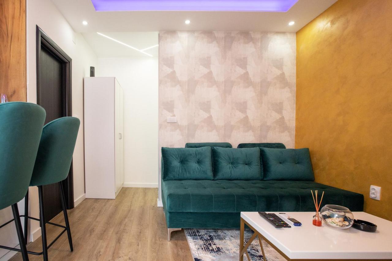 Foca Apartmani "Story Lux" Buitenkant foto