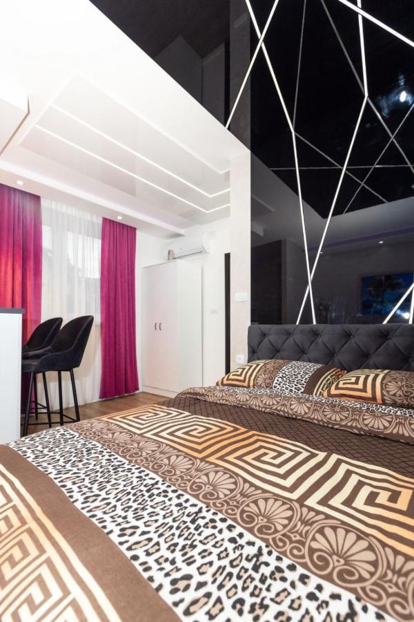 Foca Apartmani "Story Lux" Buitenkant foto